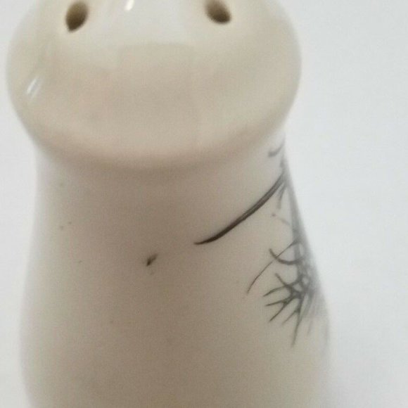 Rare Laura Zindel Devil in the Bush Salt Shaker Ceramic - Picture 6 of 11